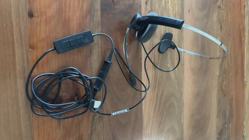 Auriculares Practica Plantronics USB - 3