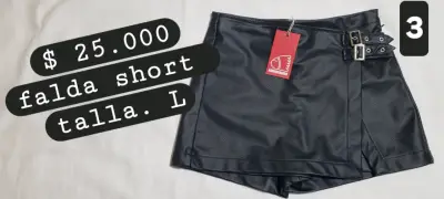 Falda short negra con hebillas - miniatura 1
