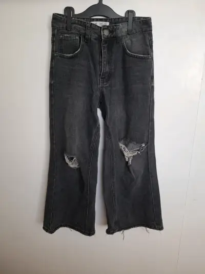 Jeans y poleron - miniatura 3