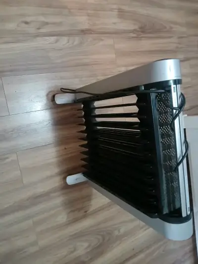 Calefactor eléctrico con ruedas - miniatura 3