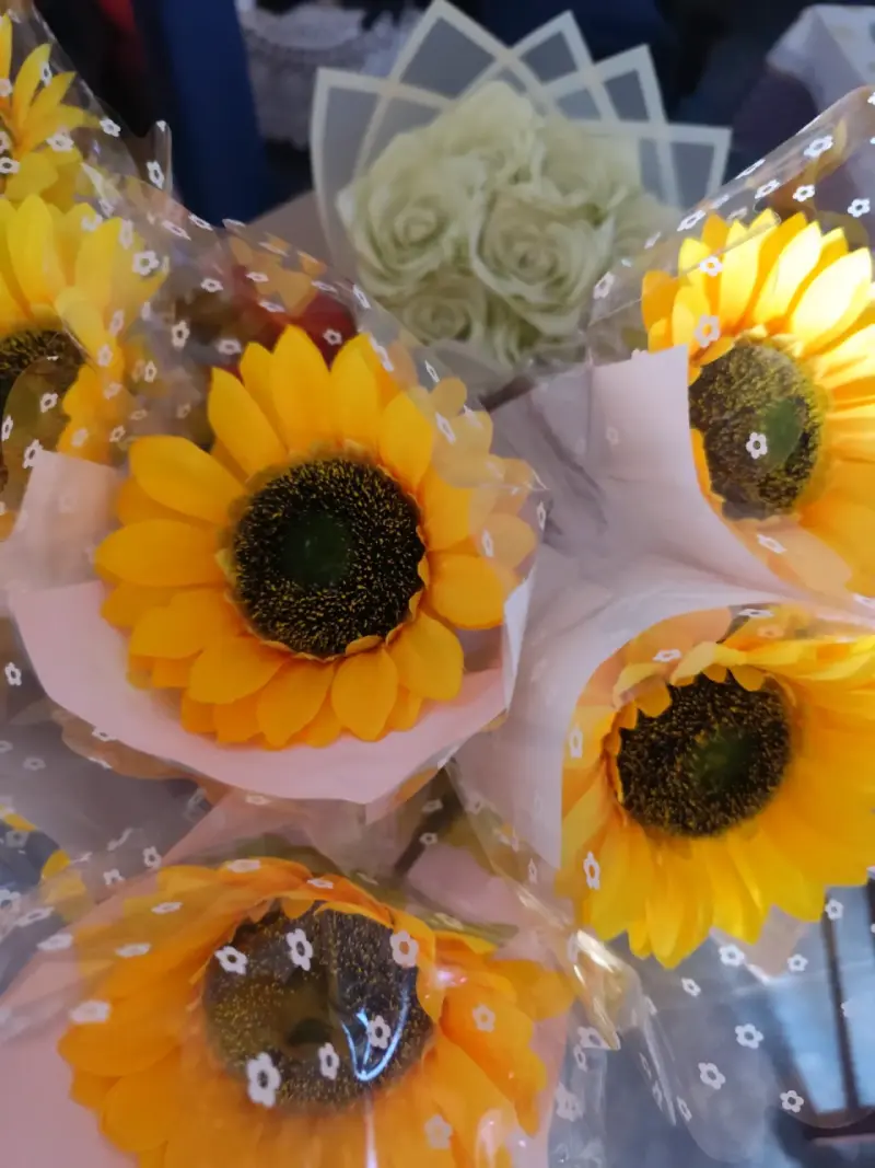 Ramos de flores artificiales