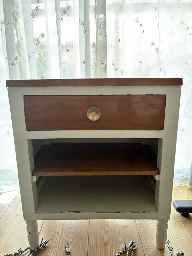 Velador vintage de madera - 1