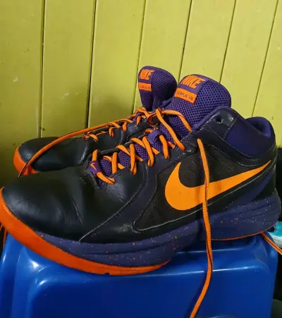 Zapatillas de basquet nike - miniatura 1