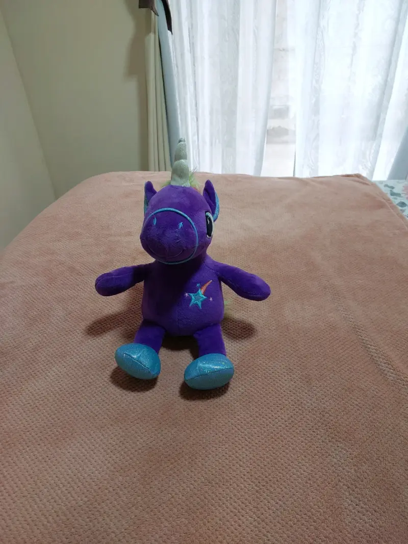 Peluche unicornio morado