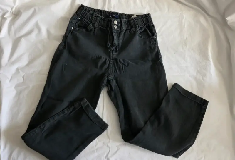Jeans negros con cintura elástica SLIM - 1