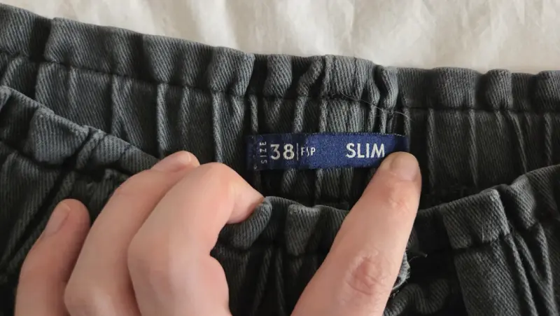 Jeans negros con cintura elástica SLIM - 2