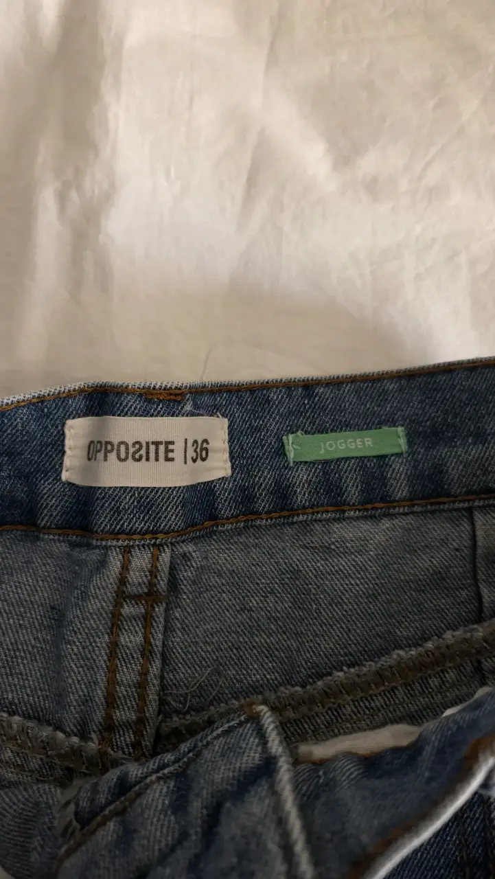 Jeans jogger azul claro - 2