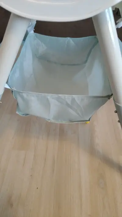 Silla alta para bebé gris - miniatura 3