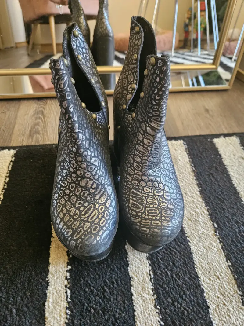 Botines con plataforma y estampado - 3