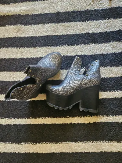 Botines con plataforma y estampado - miniatura 4