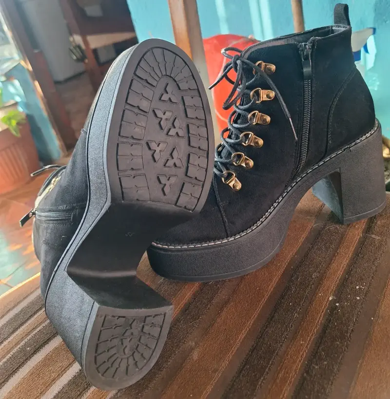 Botines negros con plataforma - 3