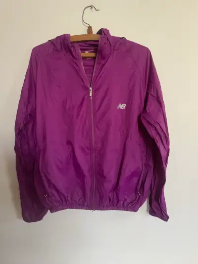 Chaqueta morada New Balance - miniatura 1