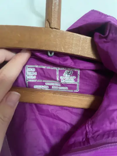 Chaqueta morada New Balance - miniatura 3