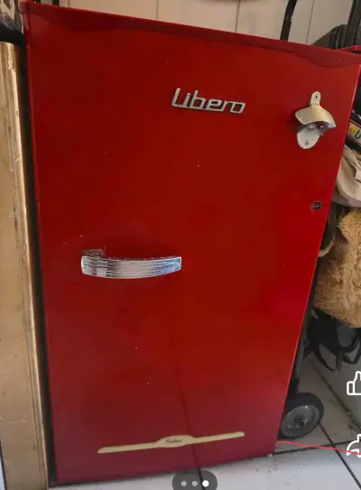 Refrigerador rojo Libero pequeño - miniatura 4