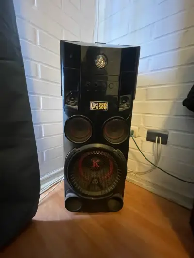 Sistema de sonido LG con DJ Pro - miniatura 2