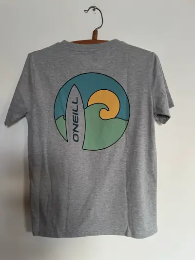 Polera gris con logo O'Neill - miniatura 5