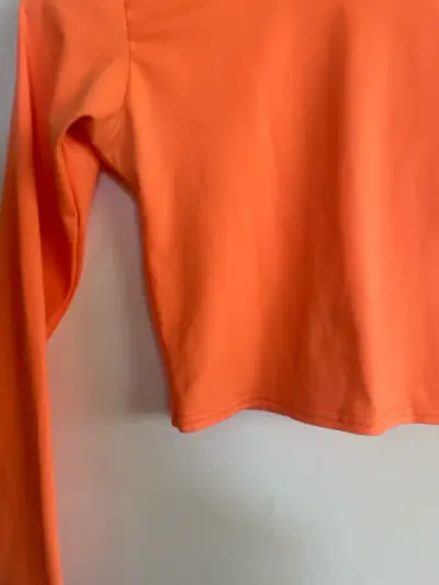 Polera cuello alto naranja - miniatura 2