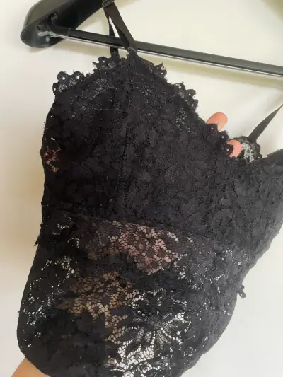 Blusa de encaje negro - miniatura 4