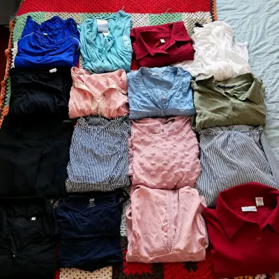 Extralindas Lote de blusas, jeans y chaquetas xl - miniatura 1