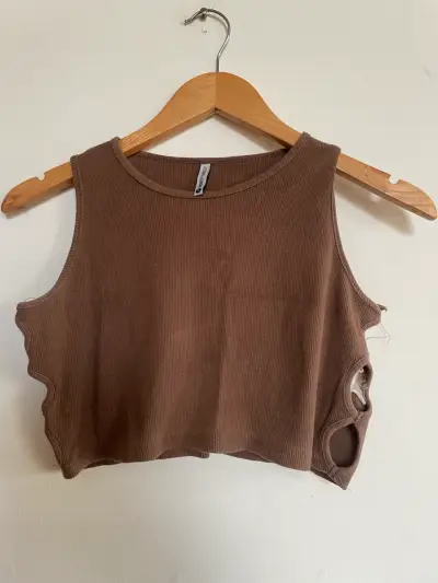Crop top marrón sin mangas - miniatura 1