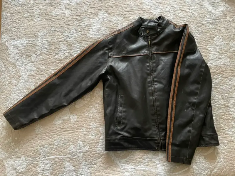 Chaqueta de cuero negra vintage - 1