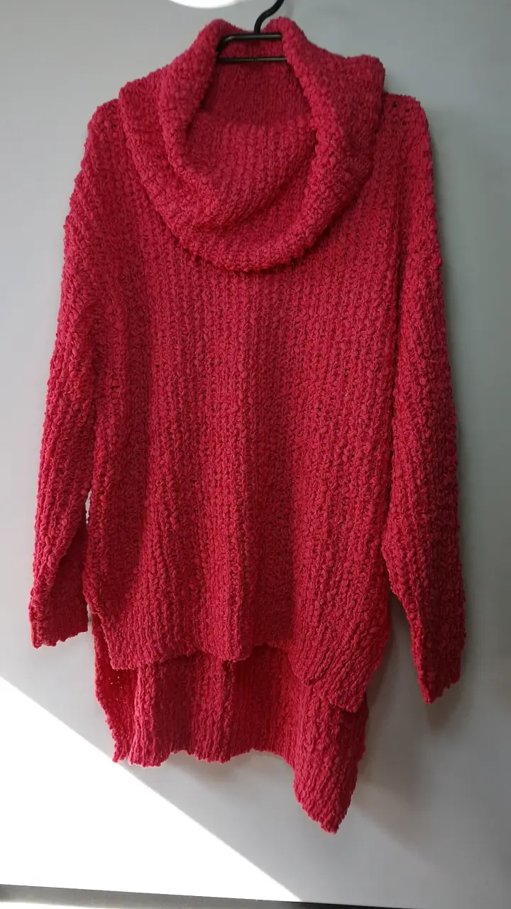 Suéter rojo de lana gruesa - 2