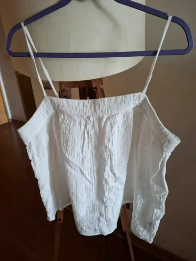 Polera con tirantes - miniatura 1