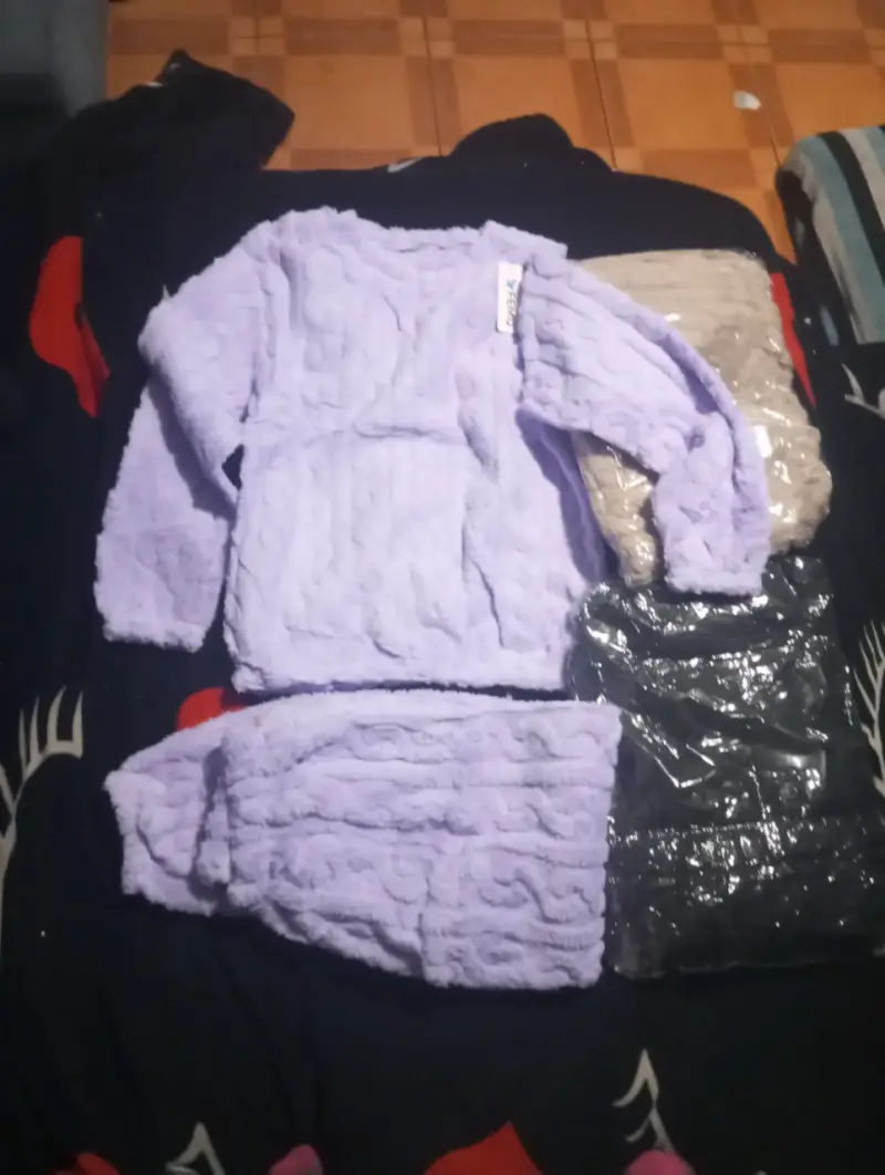 Pijama gris felpa para mujer - 2