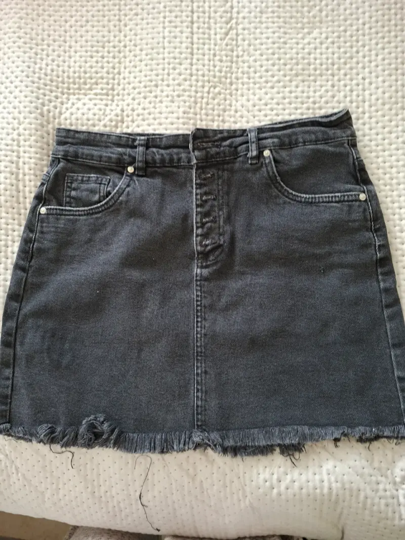 Falda denim negro desgastada - 1