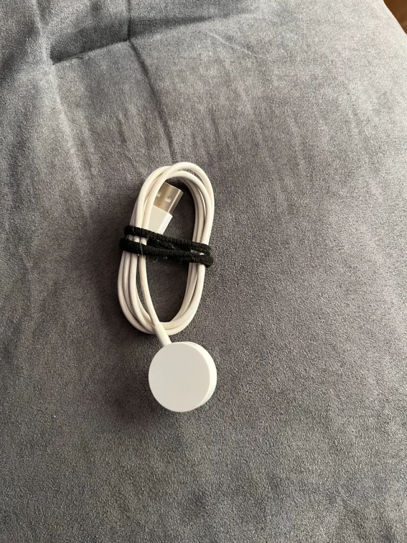 Apple Watch Series 3 con correa metálica - 2