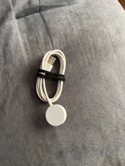 Apple Watch Series 3 con correa metálica - miniatura 2