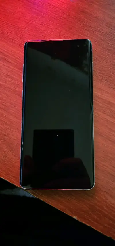 Samsung S10+ usado - miniatura 1