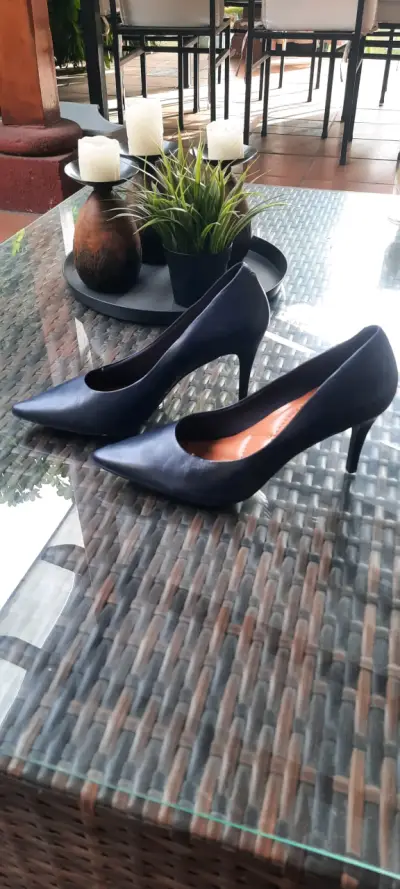 Zapatos de taco azul elegante - miniatura 1