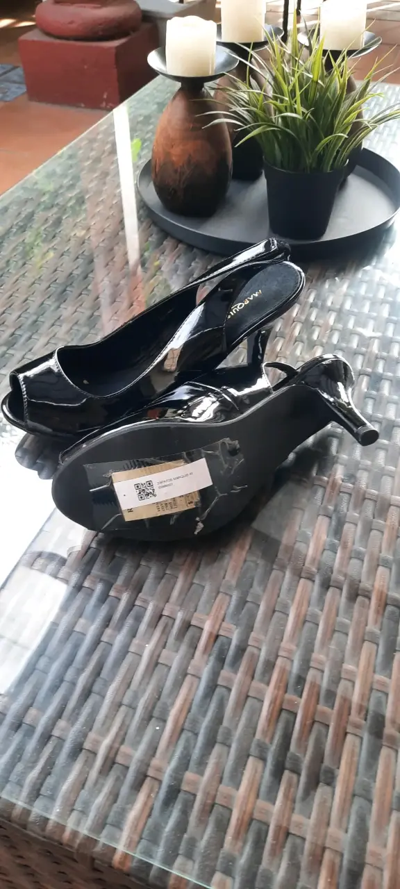 Zapatos de tacón negro brillante - 2