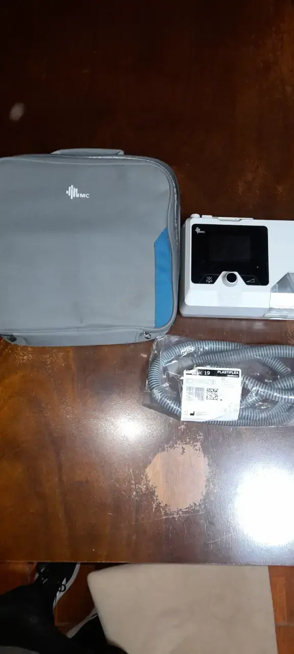 Máquina CPAP SMC con accesorios - 1