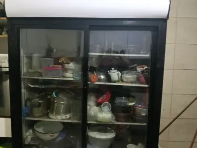 Refrigerador grande de vitrina - miniatura 3
