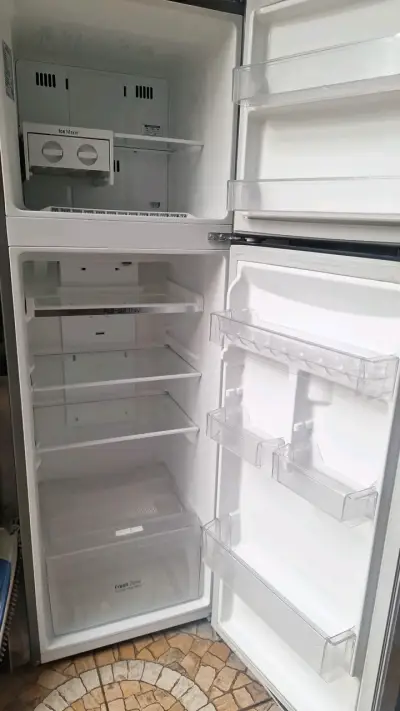 Refrigerador marca LG - miniatura 3
