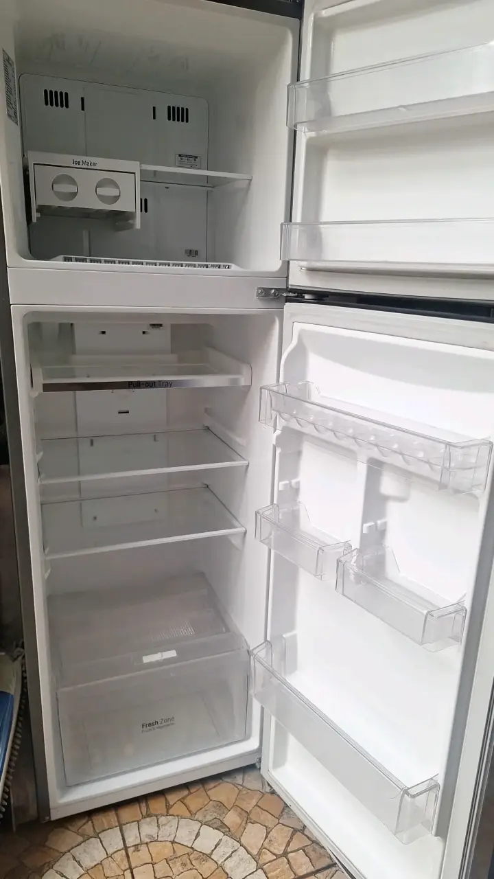 Refrigerador marca LG - 4