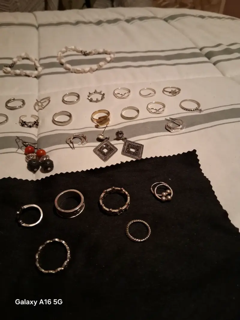 Joyería variada en acero y algo bañada en oro - 2