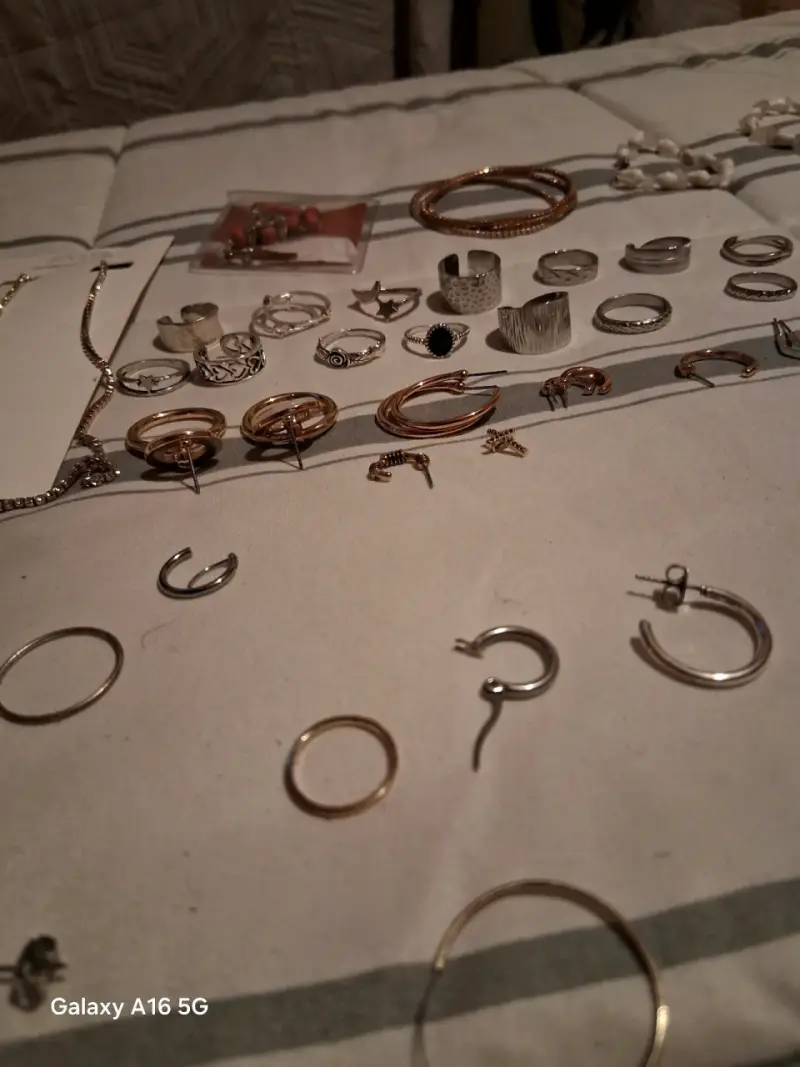 Joyería variada en acero y algo bañada en oro - 4