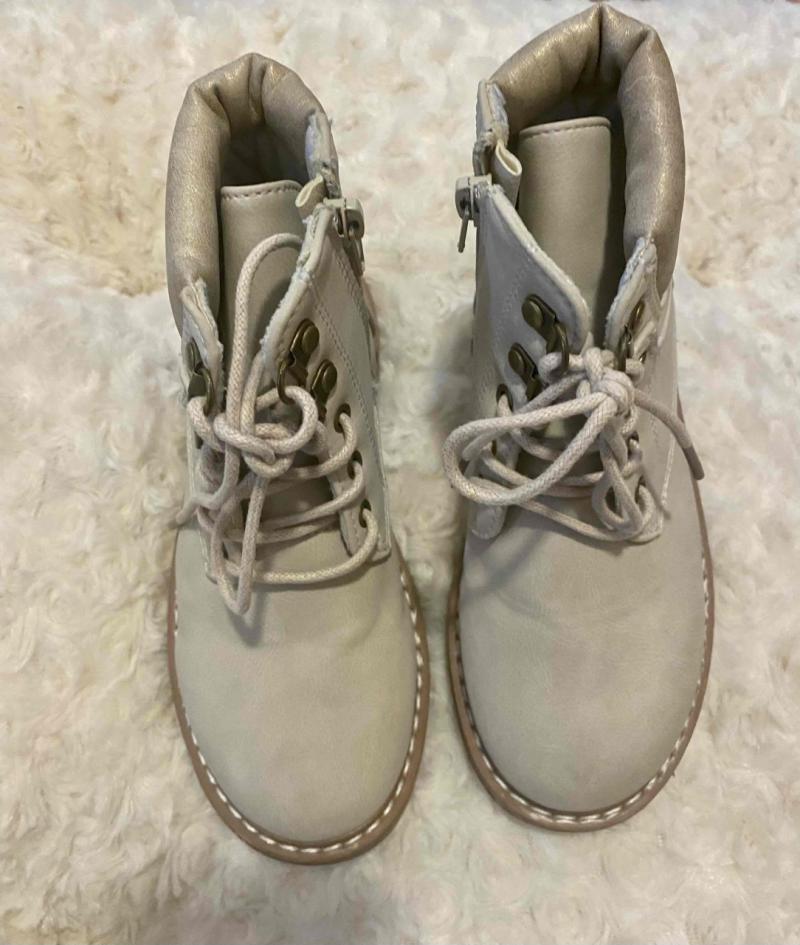 Botas beige con cierre lateral - 3