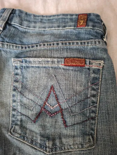 Jeans acampanados - miniatura 3