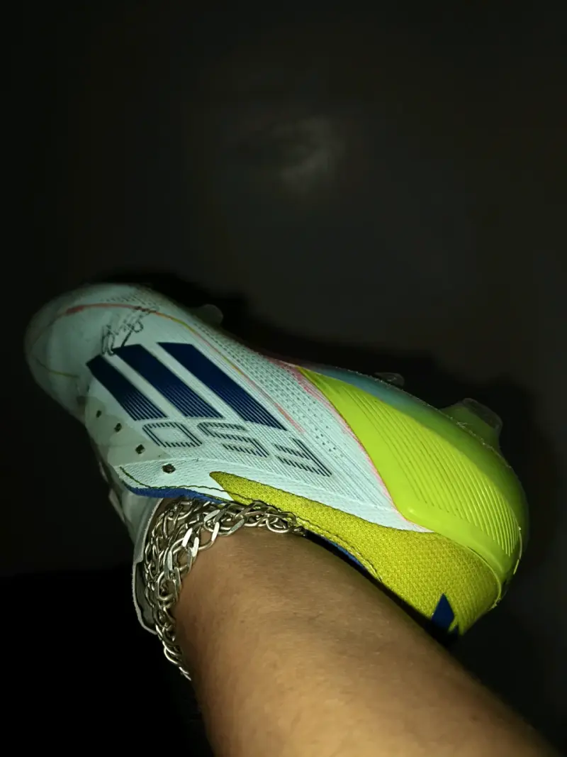 Zapato de fútbol celeste, rosado,verde,azul - 3