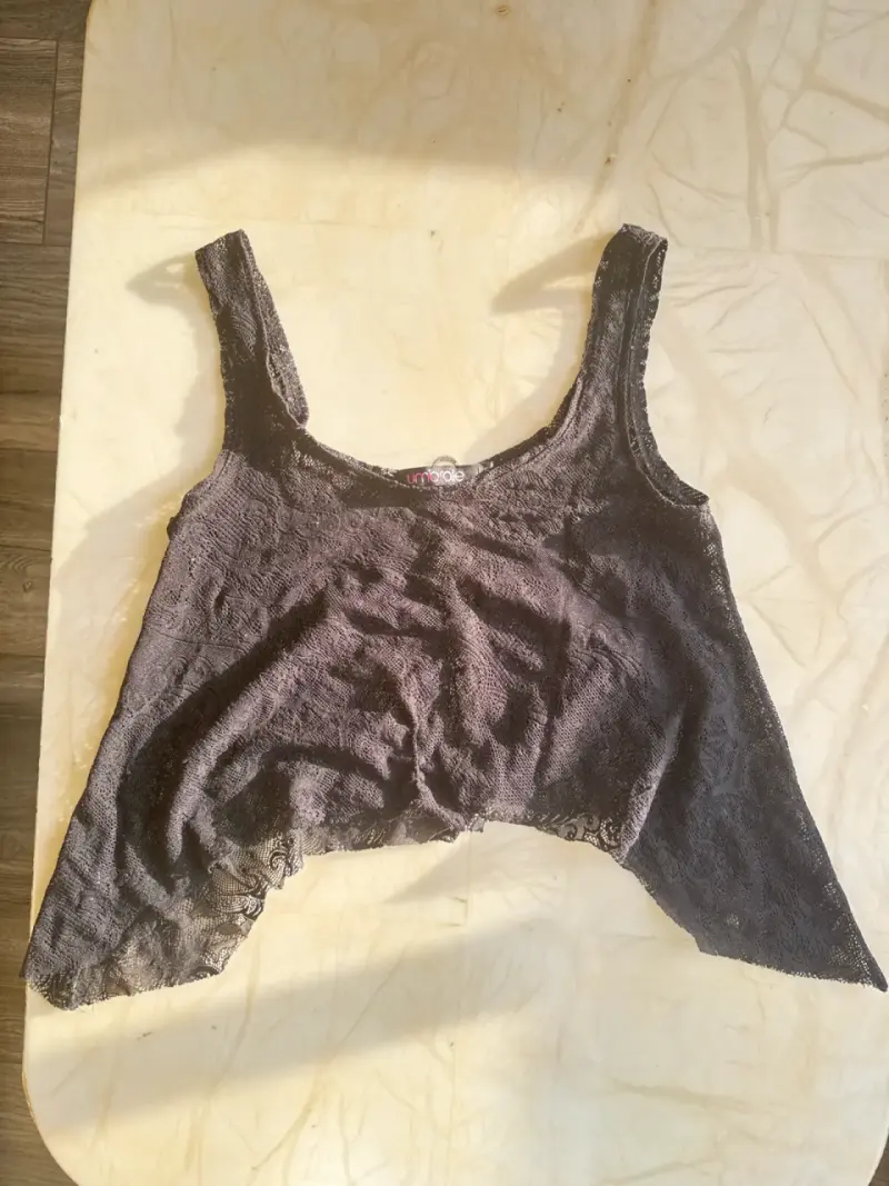 Top de encaje negro - 1