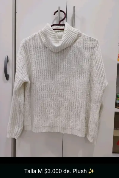 Suéter blanco con cuello alto - miniatura 1