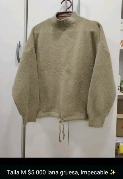 Suéter blanco con cuello alto - miniatura 4