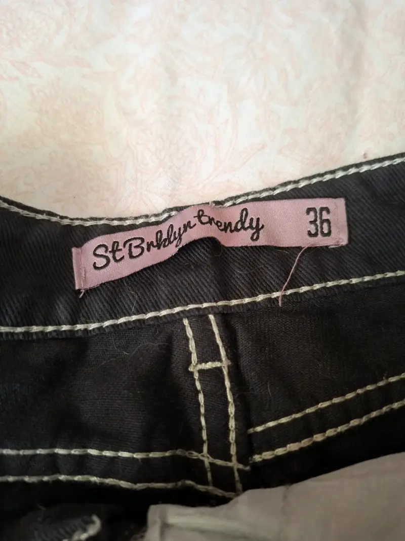 Short negro desgastado - 2