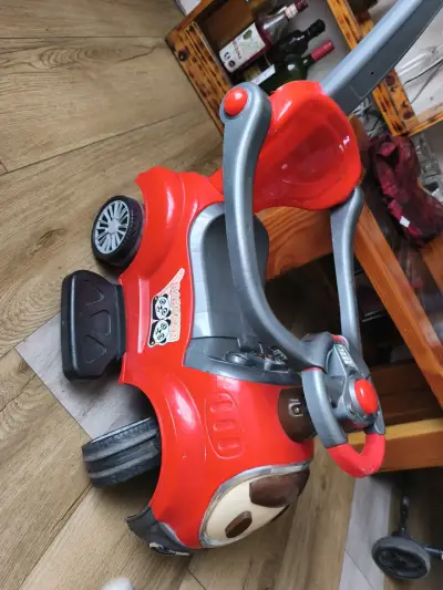 Auto de paseo para niños - miniatura 2