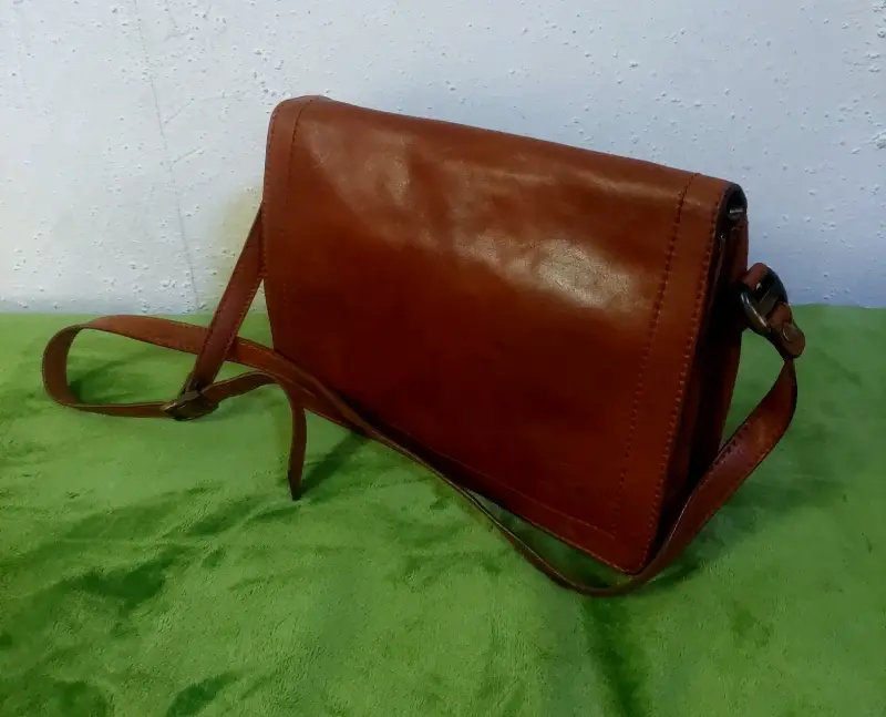 Cartera de cuero marrón - 1