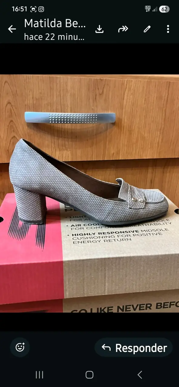 Zapatos de tacón gris elegante - 2